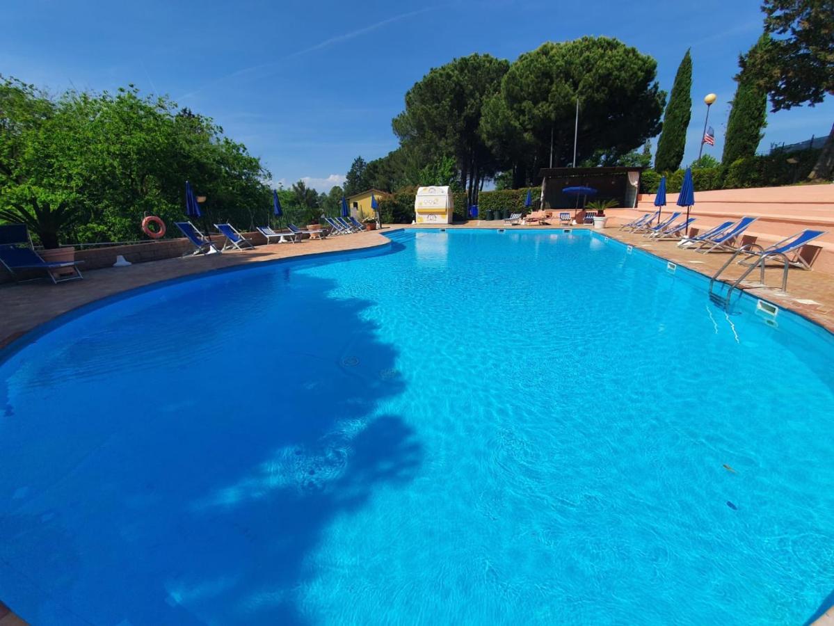 Toscana Holiday Village Montopoli in Val dʼArno Εξωτερικό φωτογραφία